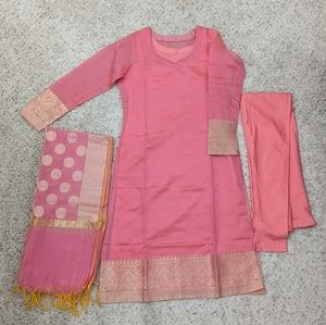 Banarasi Kameez